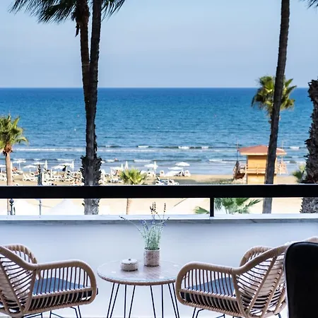 Quattro Beachfront Sea View Ap 206 * Larnaca