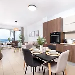 Quattro Beachfront Sea View Ap 206 *