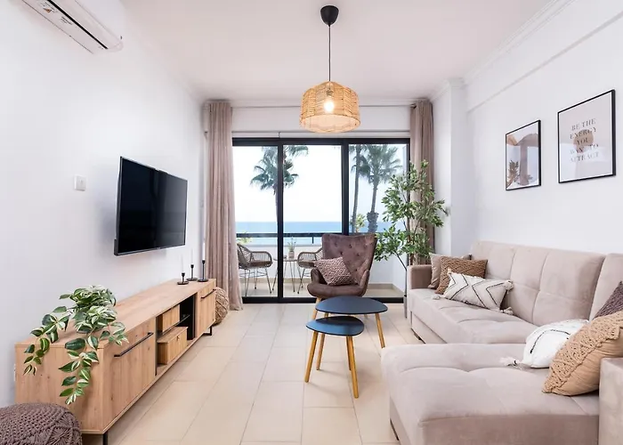 Apartmán Quattro Beachfront Sea View Ap 206 *